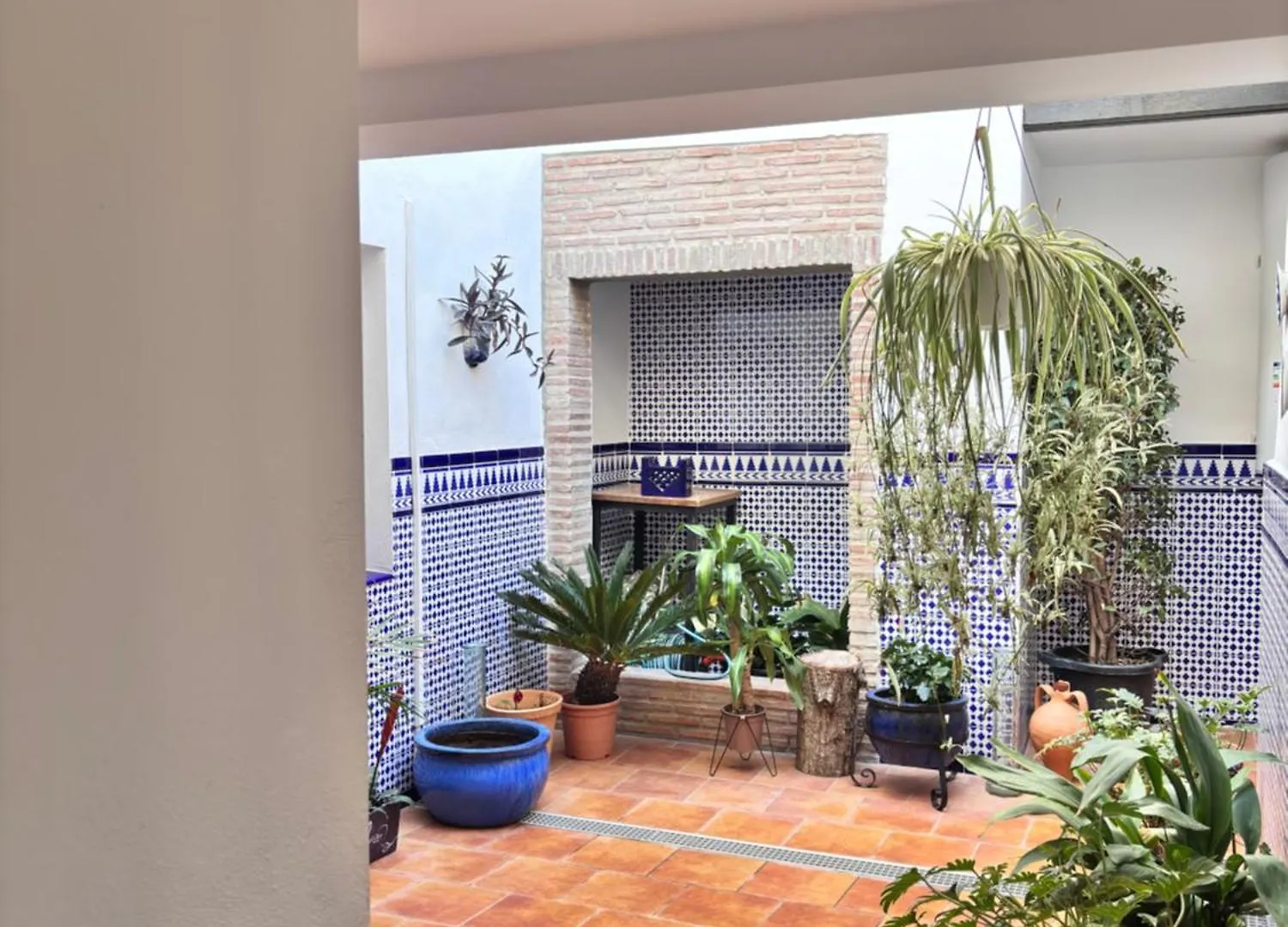 Shanti'S Andalusian Rooms Malaga Guest house